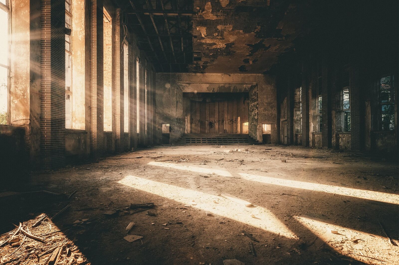 Leergeräumtes Haus nach Haushaltsauflösung in NÖ Leergeräumtes Haus nach Haushaltsauflösung in NÖ